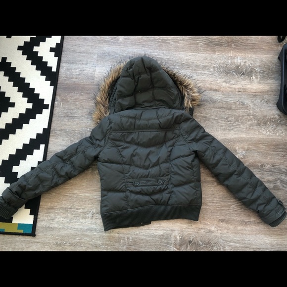 Hollister Winter Jacket Down Puffer Filler Hooded - Picture 3 of 8